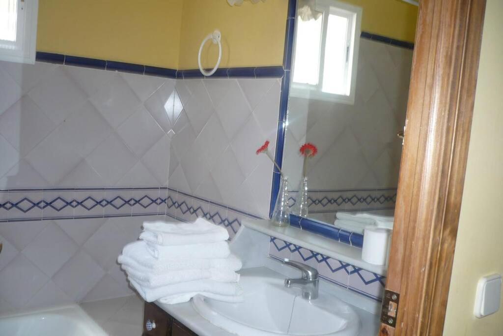 Casa Rural La Vega Cazalla de la Sierra Luaran gambar